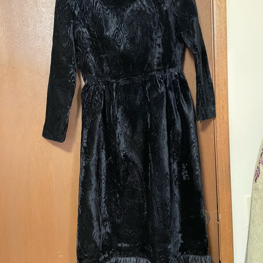 Vintage Elegant Black Velvet Dress